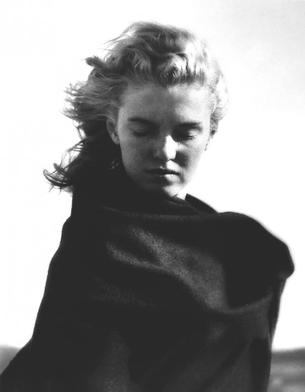 young-marilyn-monroe-norma-jeane-dougherty-andre-de-dienes-malibu-6-605x777