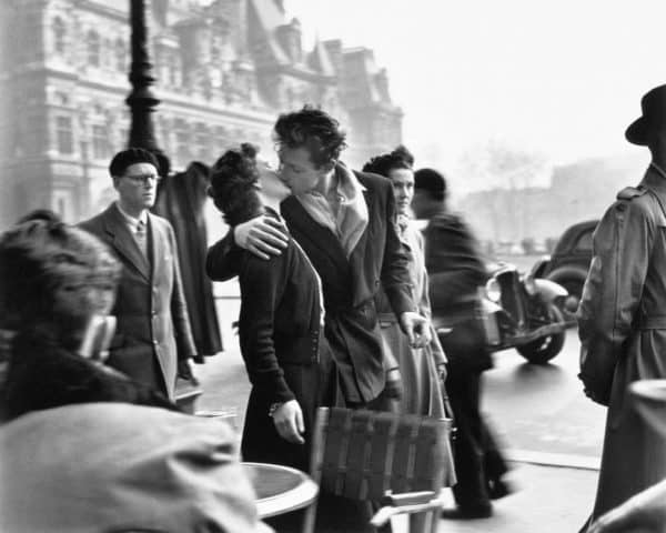 doisneau-el-beso-que-nos-enamoro-a-todos