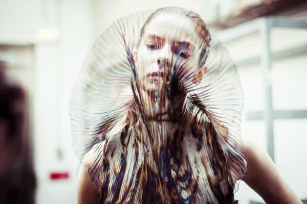 Iris-van-Herpen-Backstage_2017_2_StyleZeitgeist-1030x686