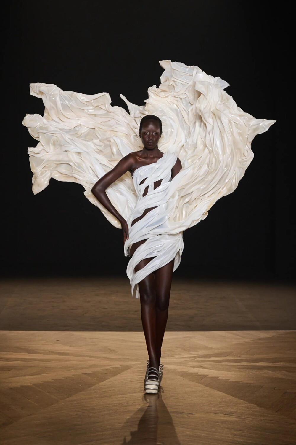 Iris van Herpen Haute Couture Fall 2025